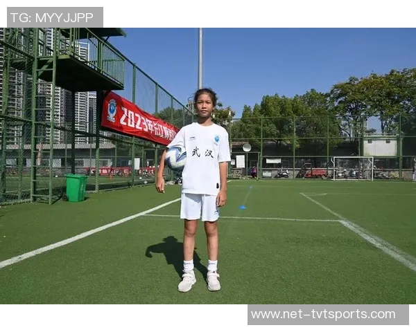 足球与科技的融合探索如何推动运动员表现与比赛体验的革命性变革