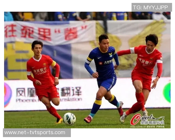 即时足球比分探球比分全方位解析助你掌握比赛动态与精彩瞬间 即时足球比分探球比分全方位解析助你掌握比赛动态与精彩瞬间