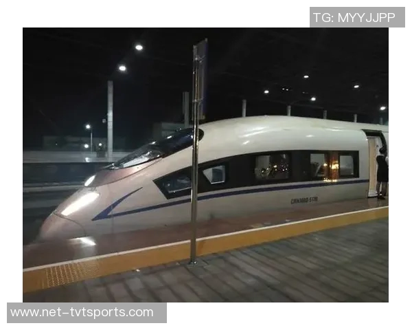 现役女篮三分女王萨布丽娜广州之行与杨力维赵睿亲密互动精彩瞬间 现役女篮三分女王萨布丽娜广州之行与杨力维赵睿亲密互动精彩瞬间